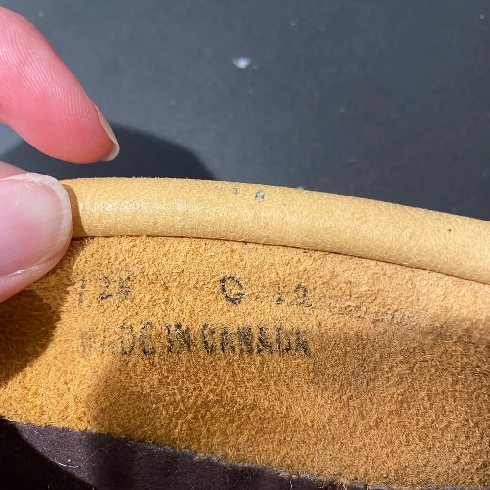 Kids laurentian Chief moccasins slippers EUC leather